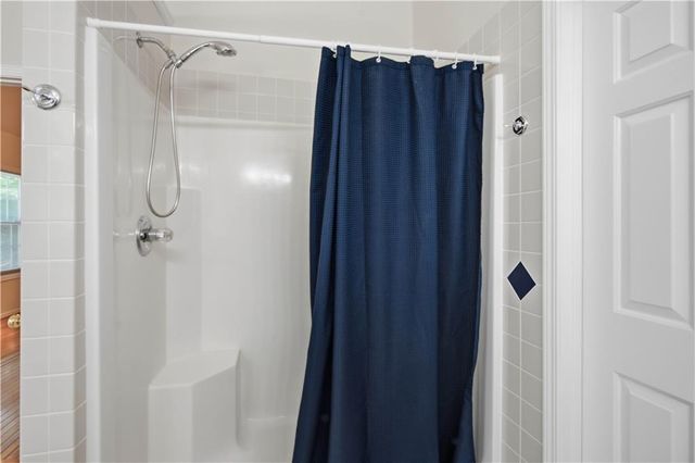 3990 F A A Road, Cumming, GA 30041