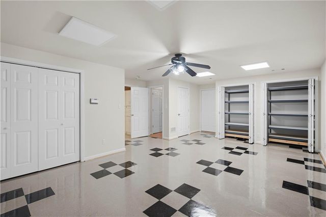 3990 F A A Road, Cumming, GA 30041