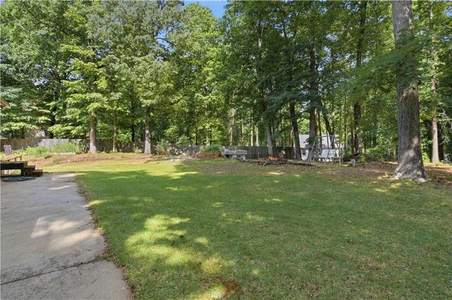 3990 F A A Road, Cumming, GA 30041