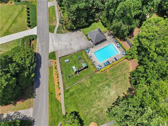 3990 F A A Road, Cumming, GA 30041
