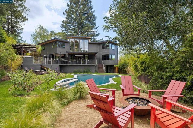 32 Los Dedos Road, Orinda, CA 94563