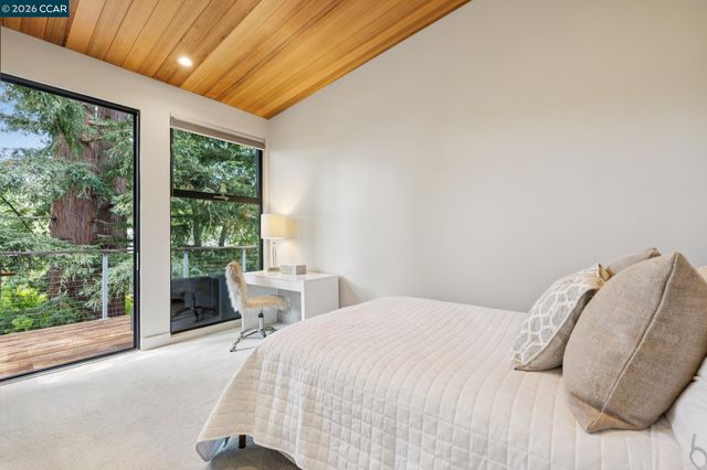 32 Los Dedos Road, Orinda, CA 94563