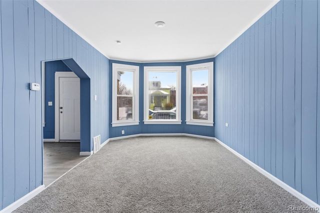 5462 Parker Street, Detroit, MI 48213