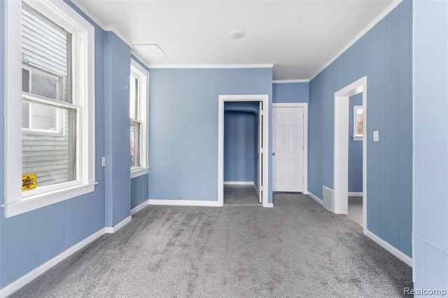 5462 Parker Street, Detroit, MI 48213