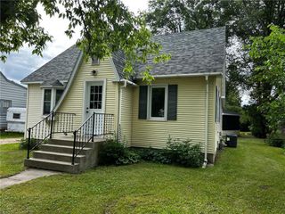 206 Main Avenue S, New York Mills, MN 56567