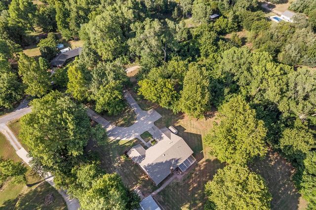 2341 Squirrel Road, Tuttle, OK 73089