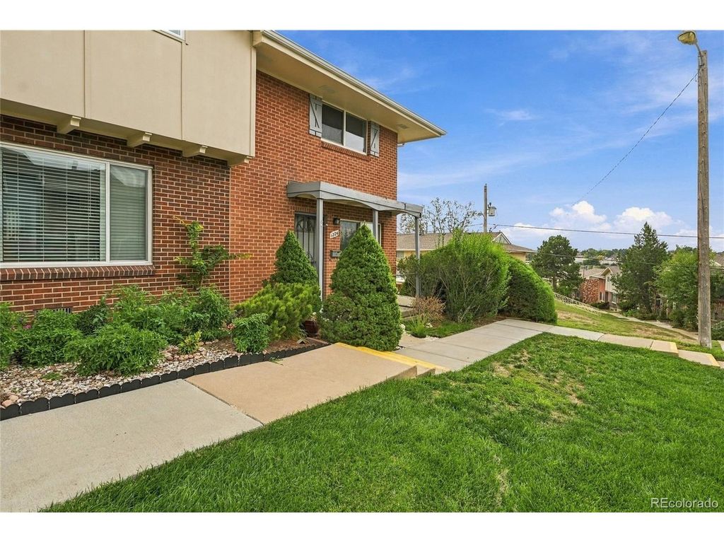 1224 W 88th Ave, Thornton, CO 80260