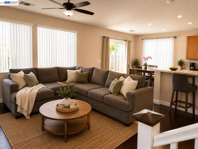 2359 Bayless Way, Sacramento, CA 95835