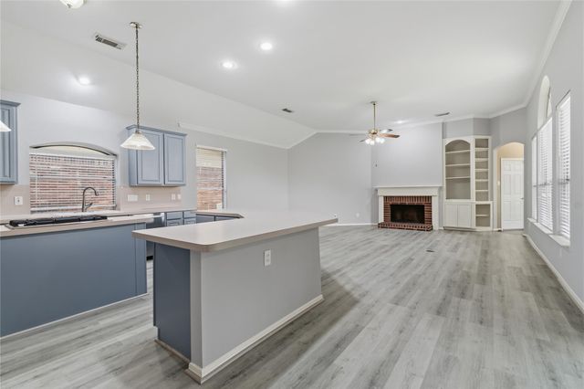 334 Indian Summer Drive, Sugar Land, TX 77479