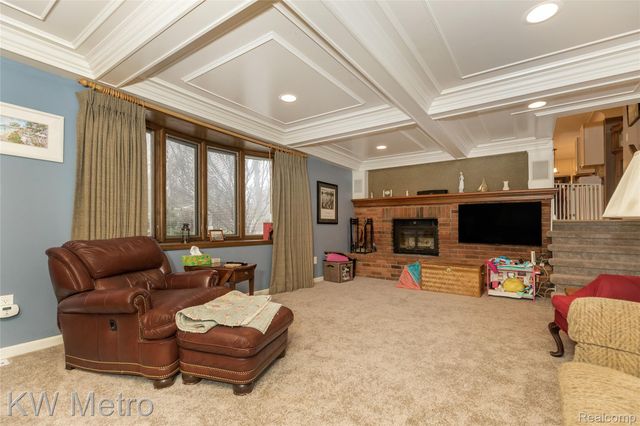 85 Stalwart Drive, Troy, MI 48098