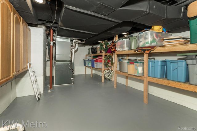 85 Stalwart Drive, Troy, MI 48098