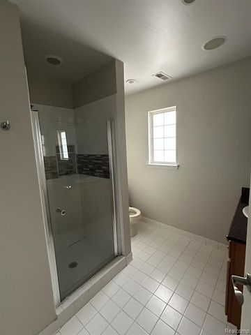 14574 Moravian Manor Circle, Sterling Heights, MI 48312