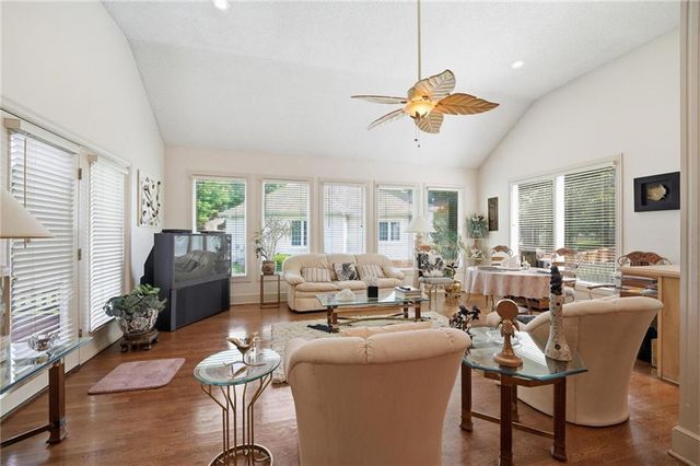 2701 W 137th Place, Leawood, KS 66224