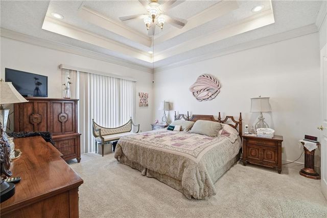 2701 W 137th Place, Leawood, KS 66224