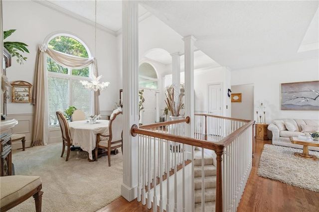 2701 W 137th Place, Leawood, KS 66224