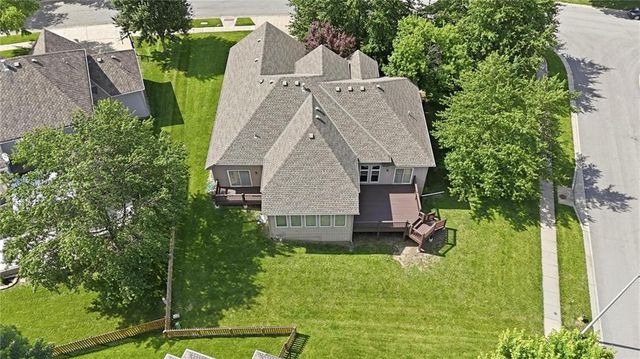 2701 W 137th Place, Leawood, KS 66224