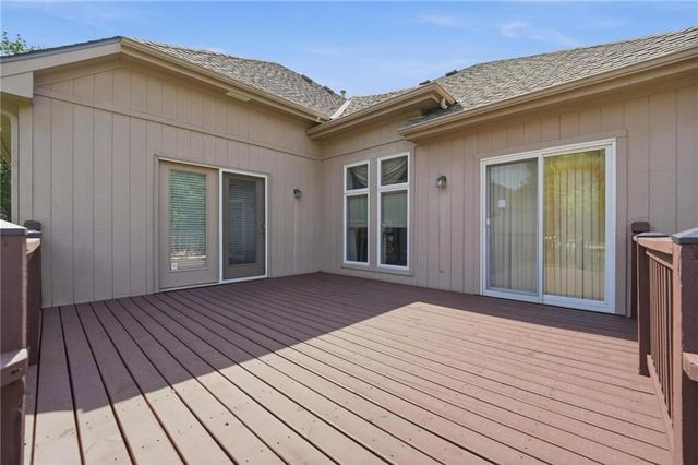 2701 W 137th Place, Leawood, KS 66224