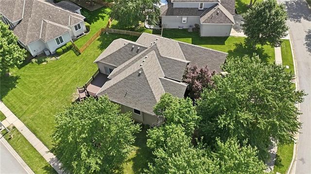 2701 W 137th Place, Leawood, KS 66224