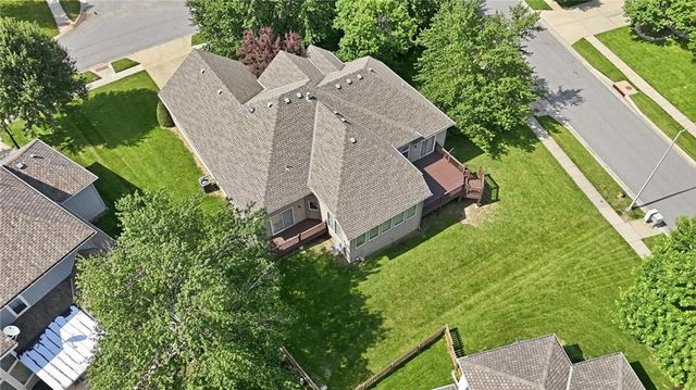 2701 W 137th Place, Leawood, KS 66224