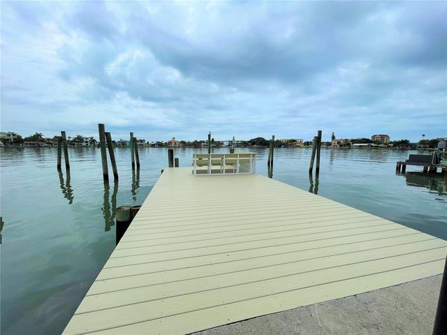 17045 DOLPHIN DRIVE, North Redington Beach, FL 33708