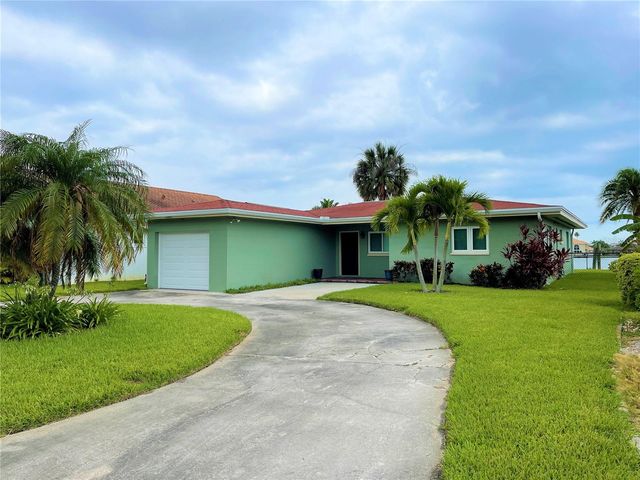 17045 DOLPHIN DRIVE, North Redington Beach, FL 33708