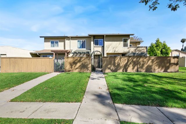 10219 Kerrigan St, Santee, CA 92071