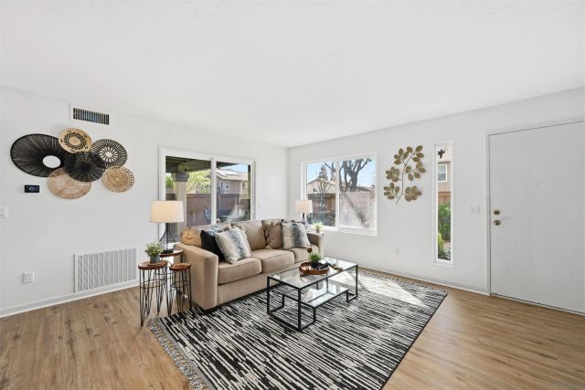 10219 Kerrigan St, Santee, CA 92071