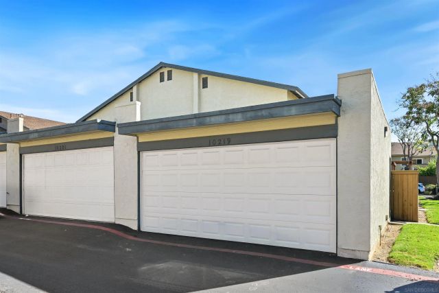 10219 Kerrigan St, Santee, CA 92071