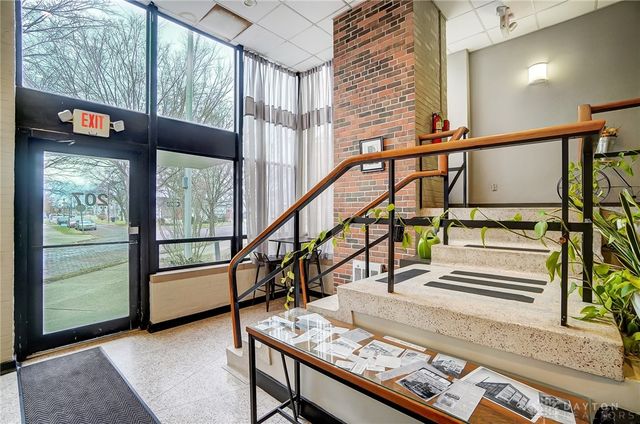 207 E 6th Street 302, Dayton, OH 45402