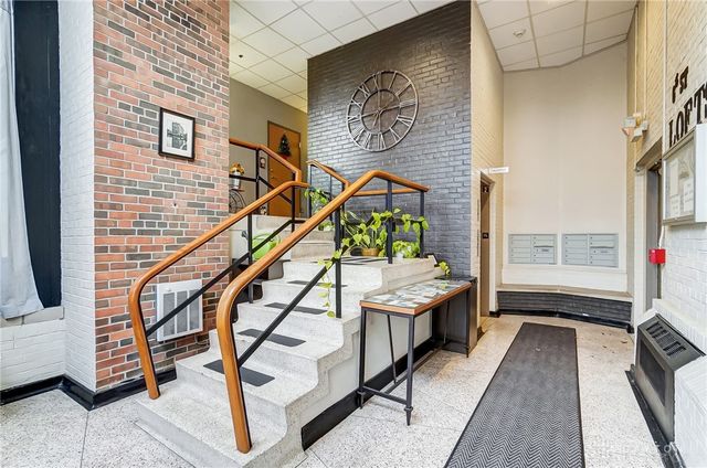 207 E 6th Street 302, Dayton, OH 45402