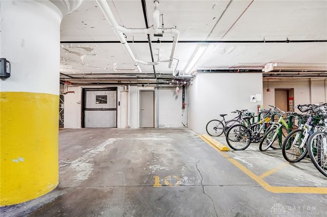 207 E 6th Street 302, Dayton, OH 45402