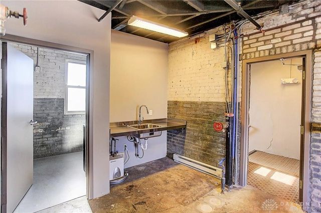 207 E 6th Street 302, Dayton, OH 45402