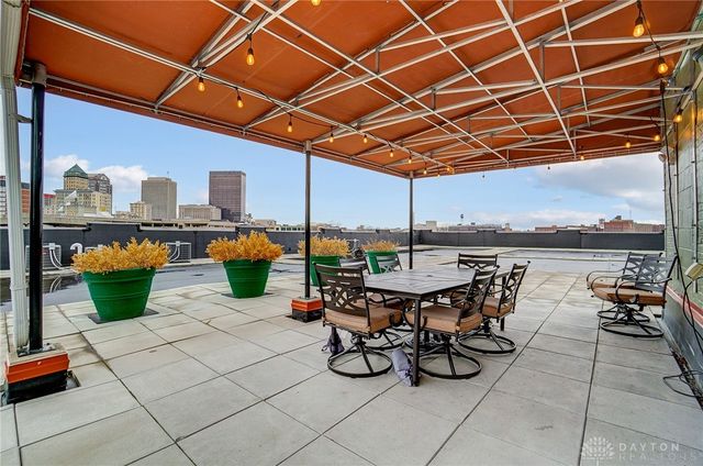 207 E 6th Street 302, Dayton, OH 45402