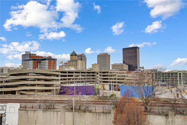207 E 6th Street 302, Dayton, OH 45402