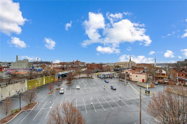207 E 6th Street 302, Dayton, OH 45402