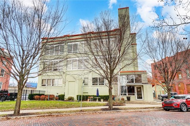207 E 6th Street 302, Dayton, OH 45402
