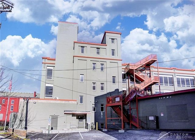 207 E 6th Street 302, Dayton, OH 45402