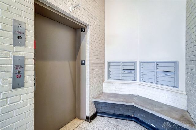 207 E 6th Street 302, Dayton, OH 45402