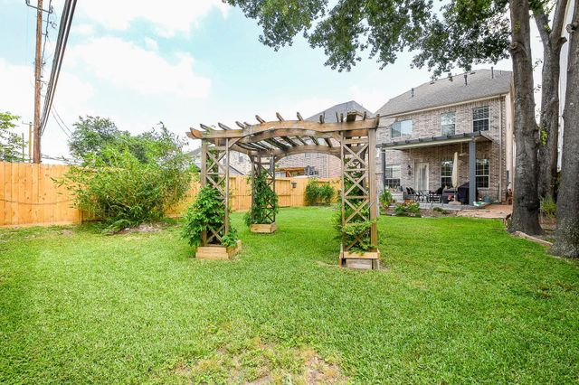 7608 Janak Drive, Houston, TX 77055