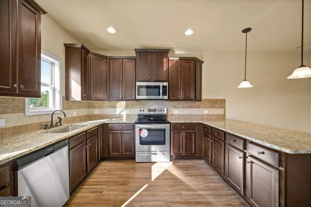 2330 Walker Drive 11, Hampton, GA 30228