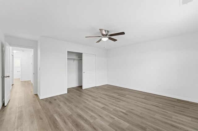 2208 Sunmist Ln, Modesto, CA 95355