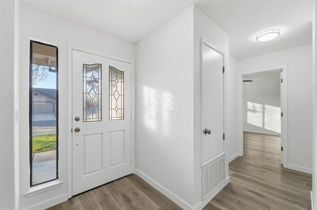 2208 Sunmist Ln, Modesto, CA 95355