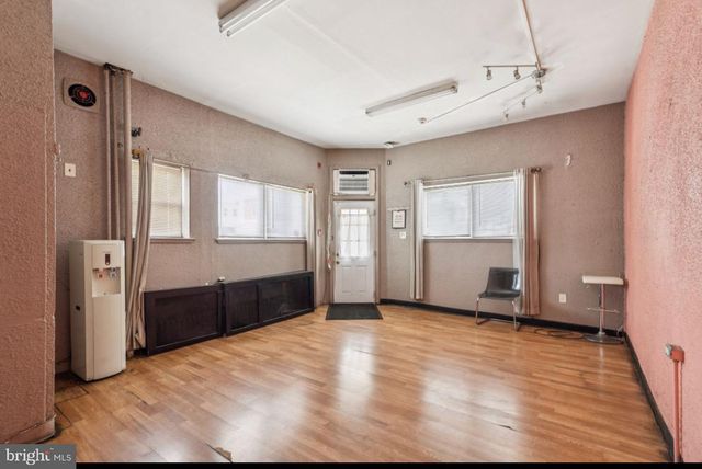 2200 S 23RD ST, Philadelphia, PA 19145