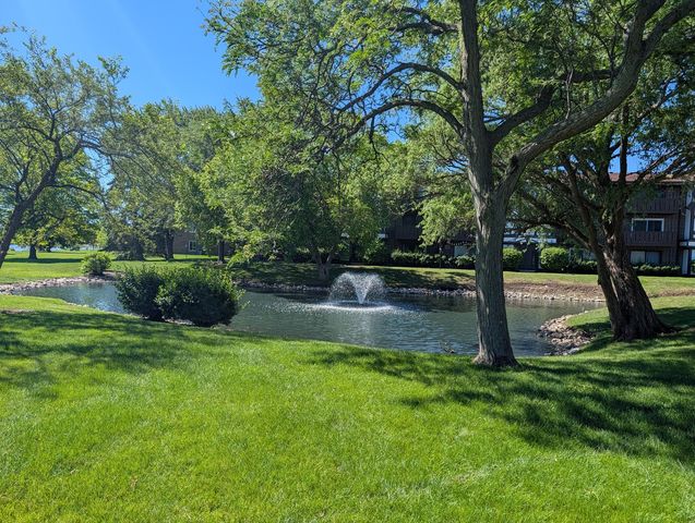 1003 Centurion Lane 7, Vernon Hills, IL 60061