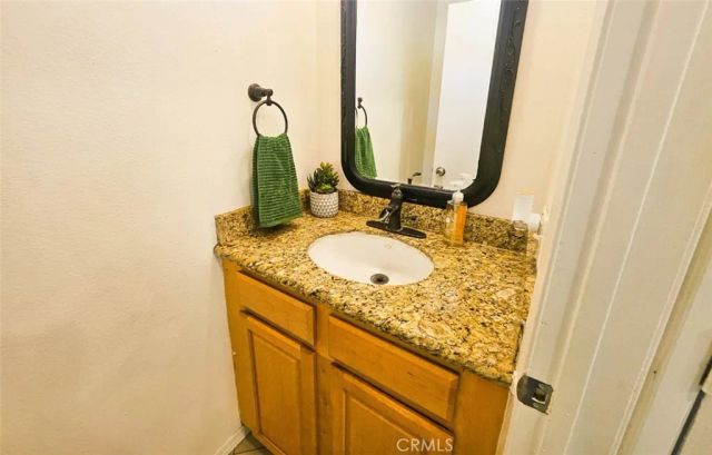 1337 W Latham, Hemet, CA 92543