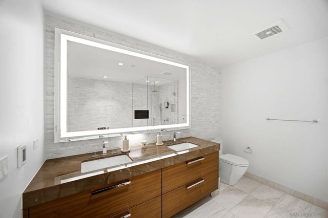 888 W E Street 3904, San Diego, CA 92101