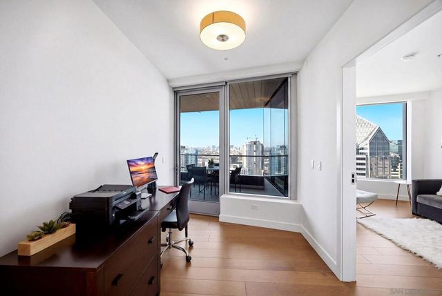 888 W E Street 3904, San Diego, CA 92101