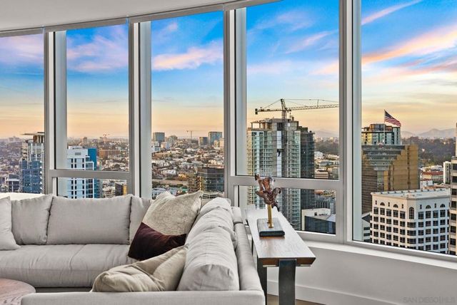888 W E Street 3904, San Diego, CA 92101