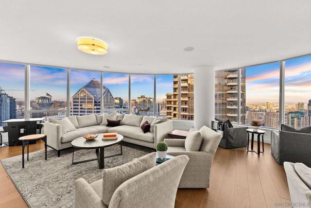 888 W E Street 3904, San Diego, CA 92101