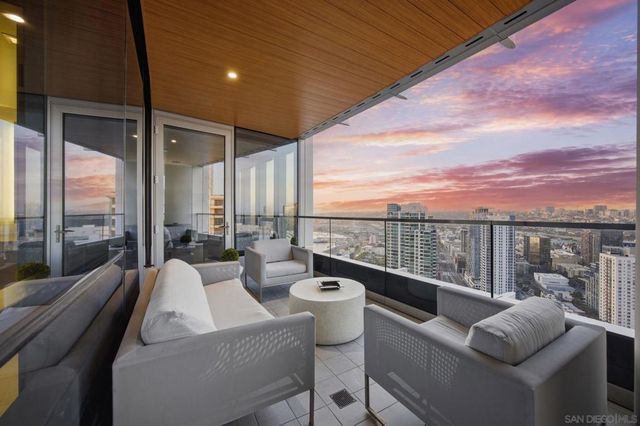 888 W E Street 3904, San Diego, CA 92101